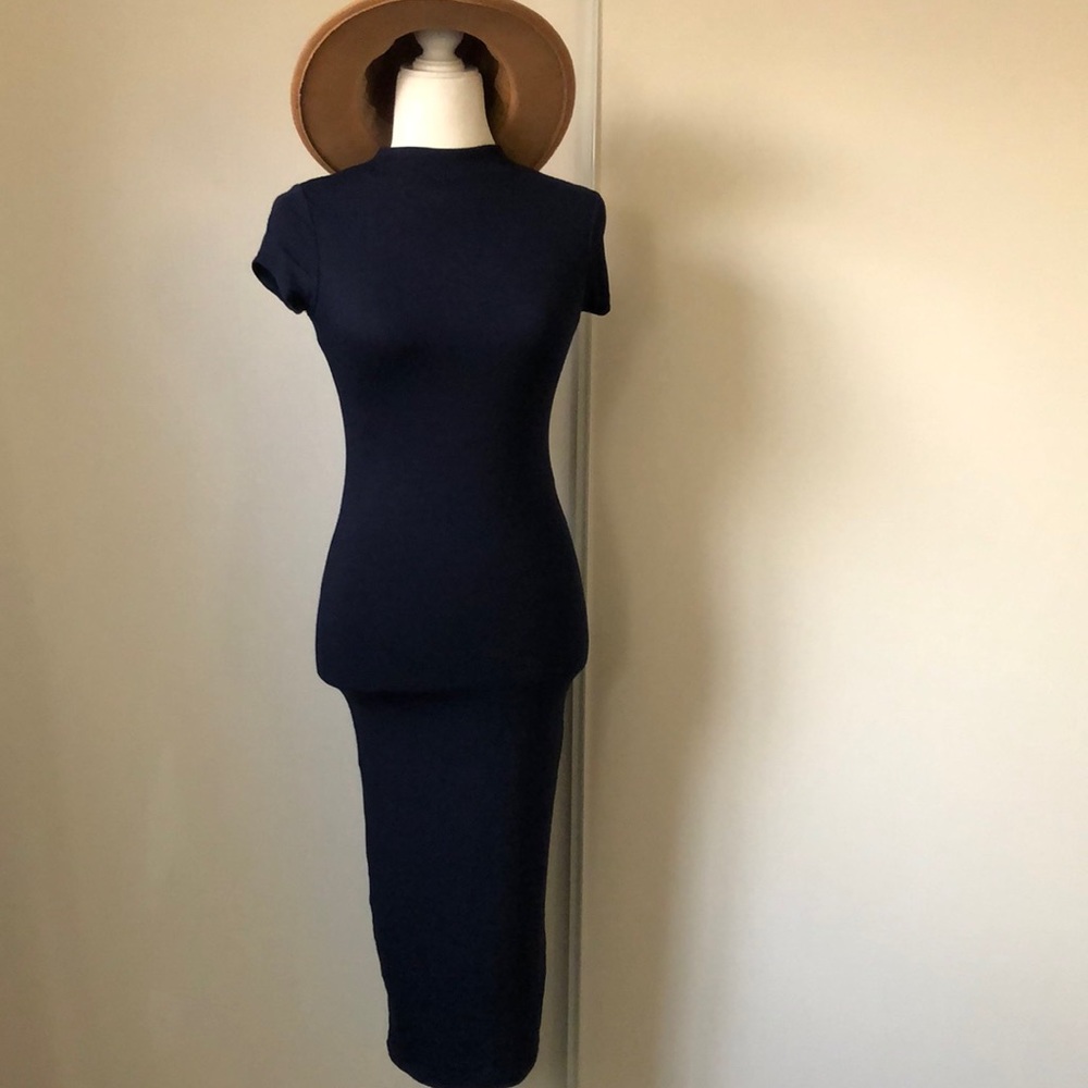 Mock neck short sleeve midi dress